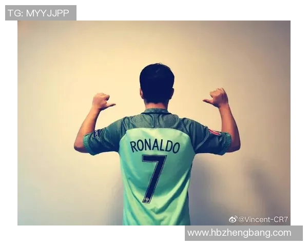 以足球球星纪念牌为核心探寻绿茵荣耀与时代传奇故事