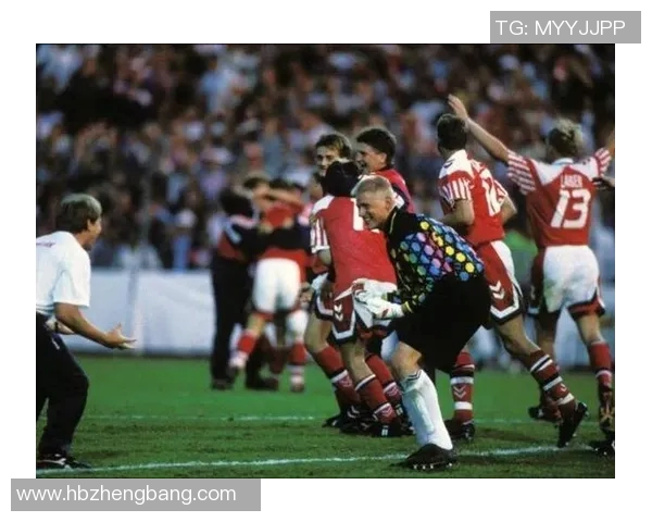 丹麦足球球星的辉煌历程与绿茵场上的荣耀瞬间